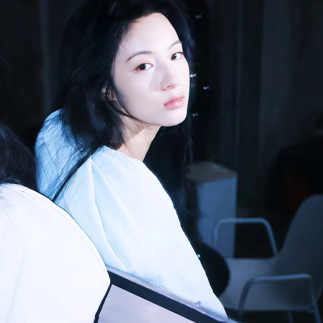 机智的希特拉青年